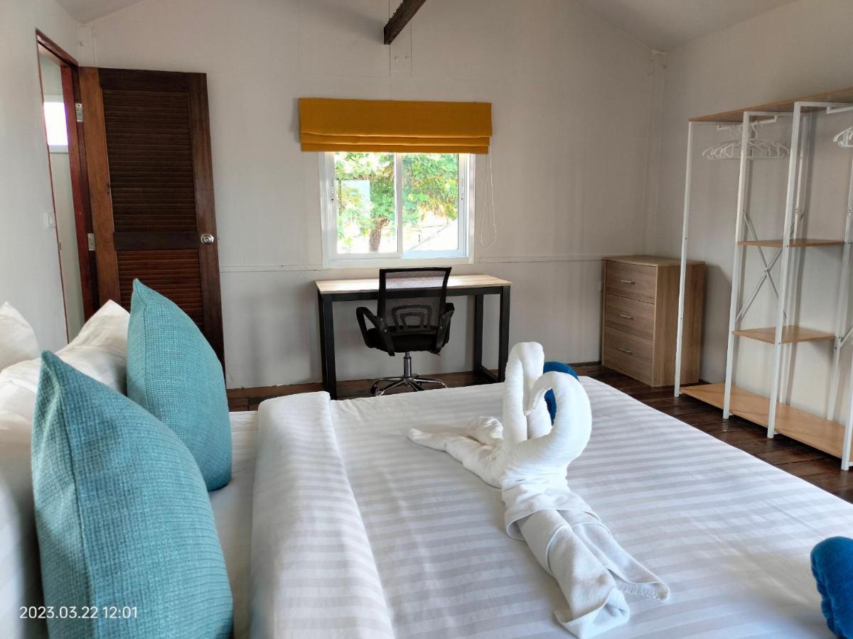 Sand Terrace Beach Bungalows Baan Tai Exteriör bild
