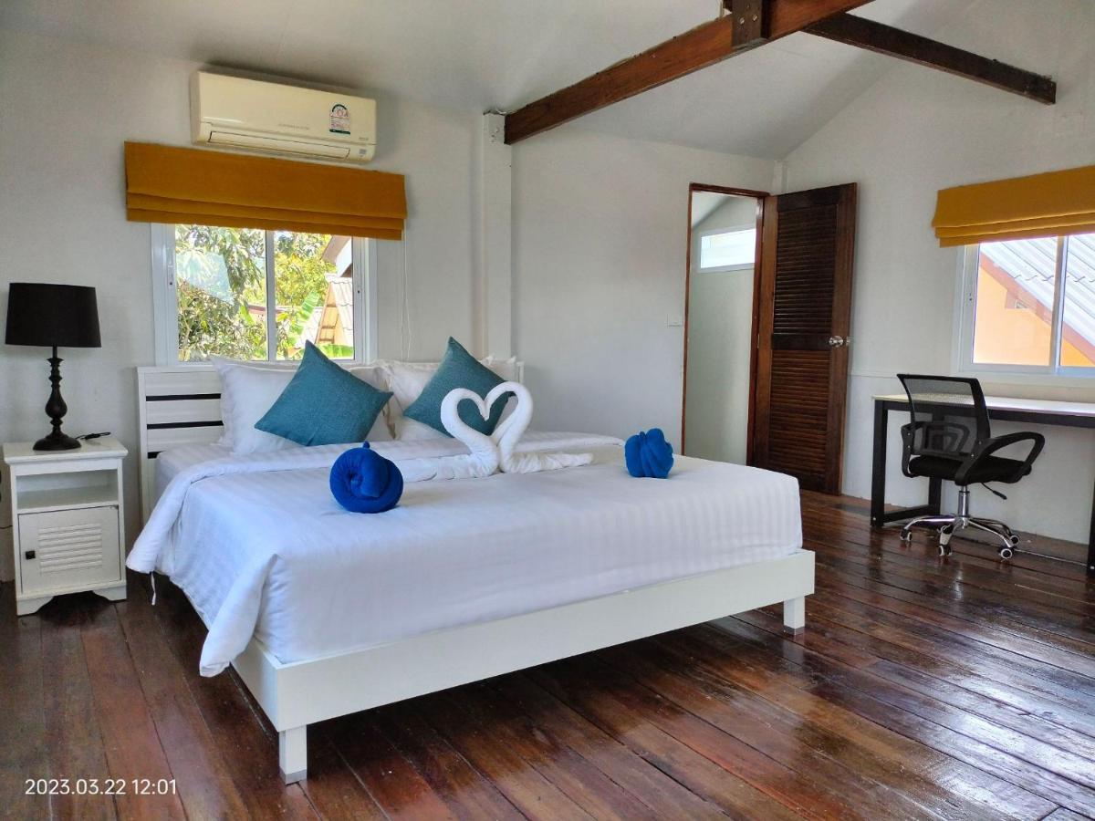 Sand Terrace Beach Bungalows Baan Tai Exteriör bild