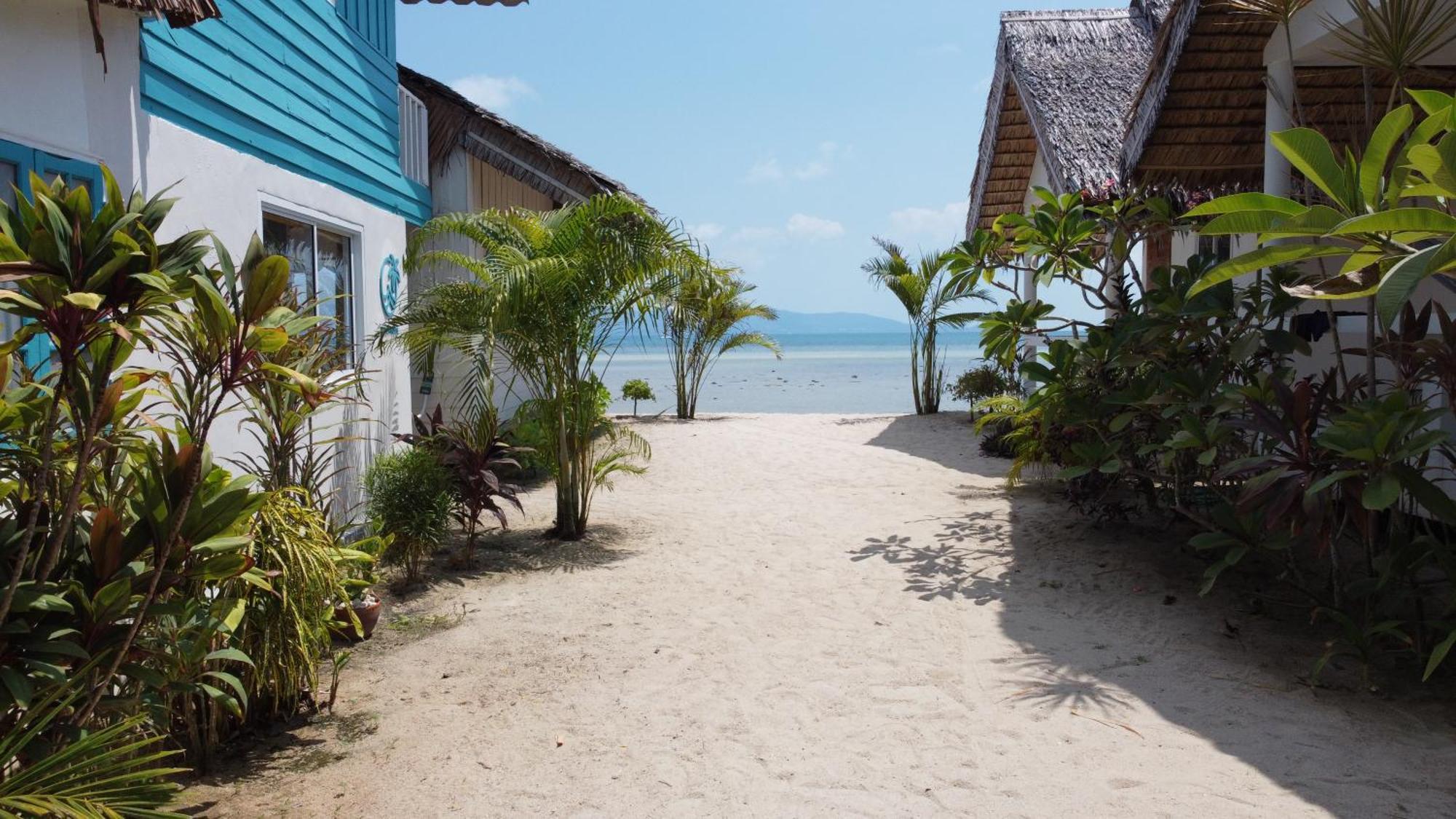 Sand Terrace Beach Bungalows Baan Tai Exteriör bild
